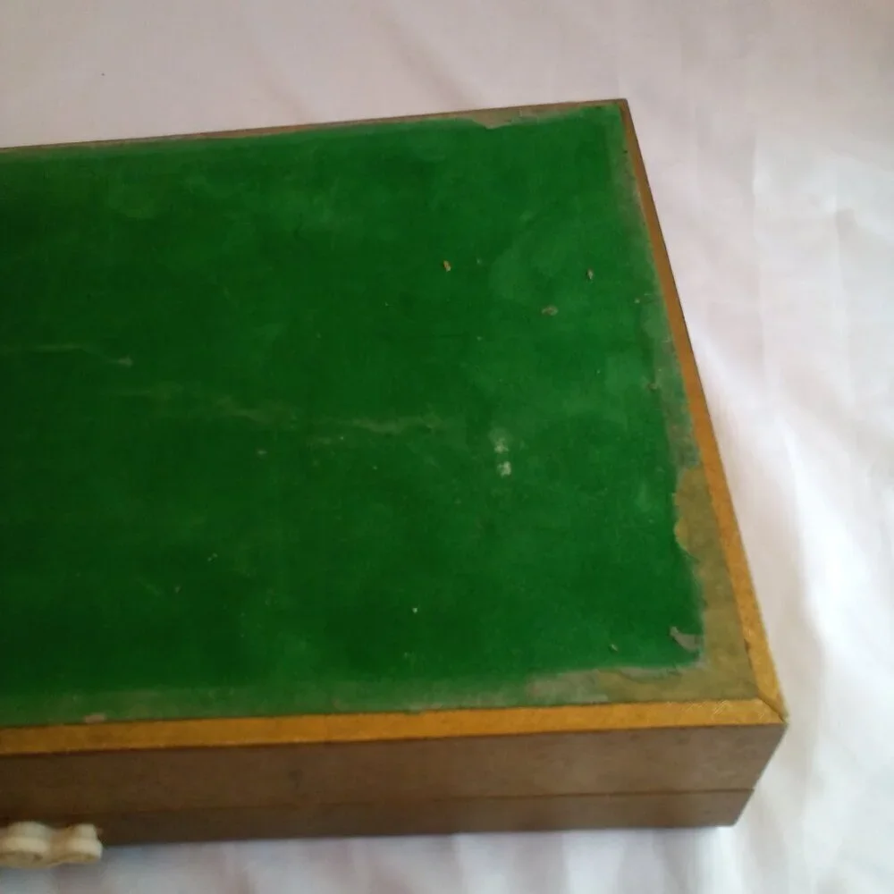 Vintage Jewlery Box Wood Padded Top Felt Lined Gold Color 12